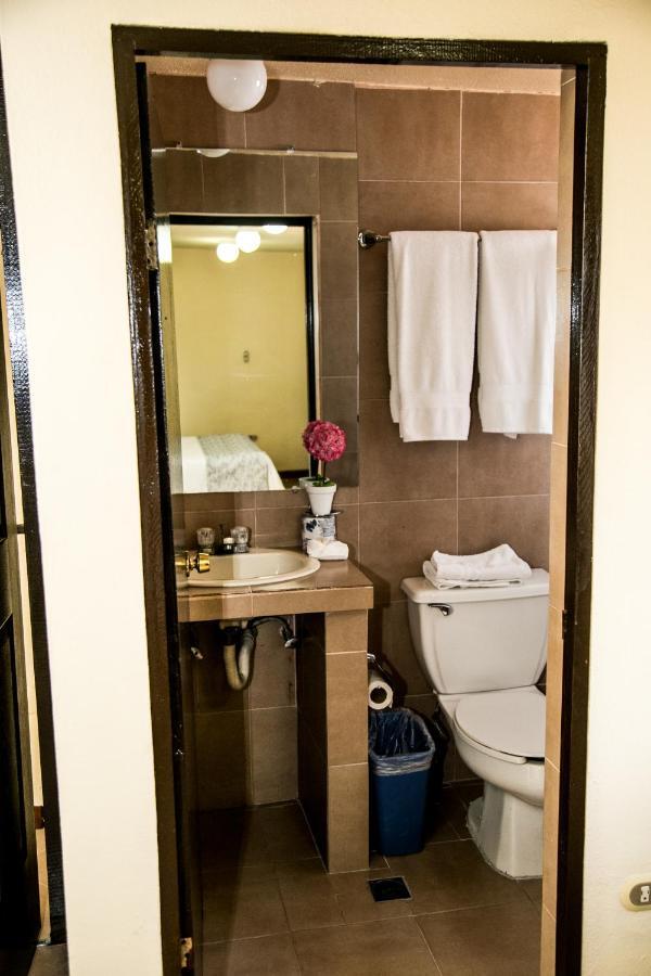Booking Dioh Monterrey Bagian luar foto