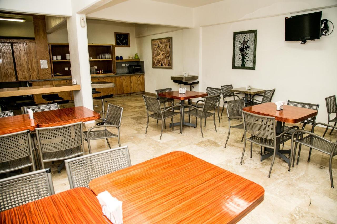 Booking Dioh Monterrey Bagian luar foto