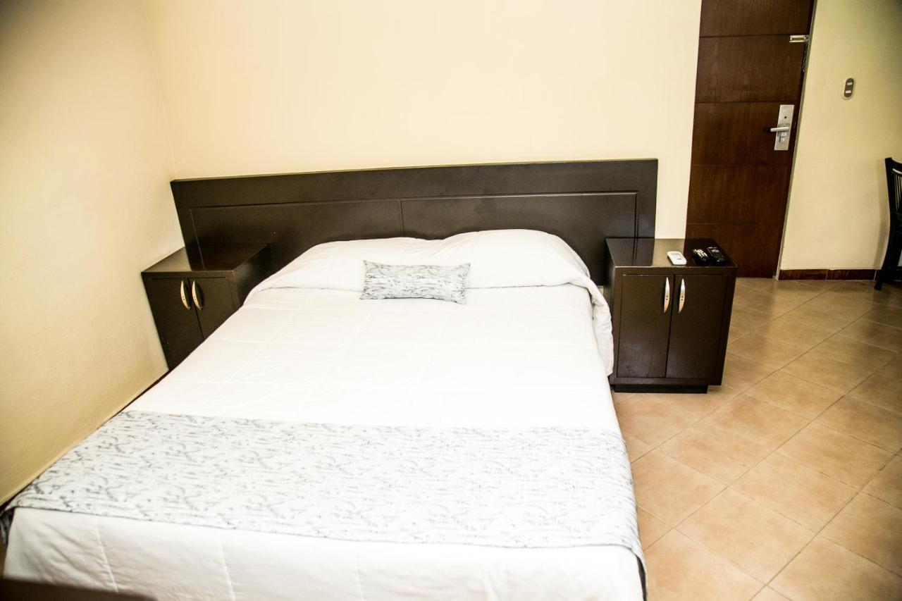 Booking Dioh Monterrey Bagian luar foto