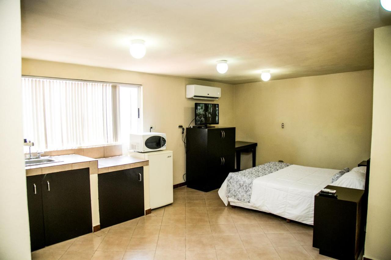 Booking Dioh Monterrey Bagian luar foto