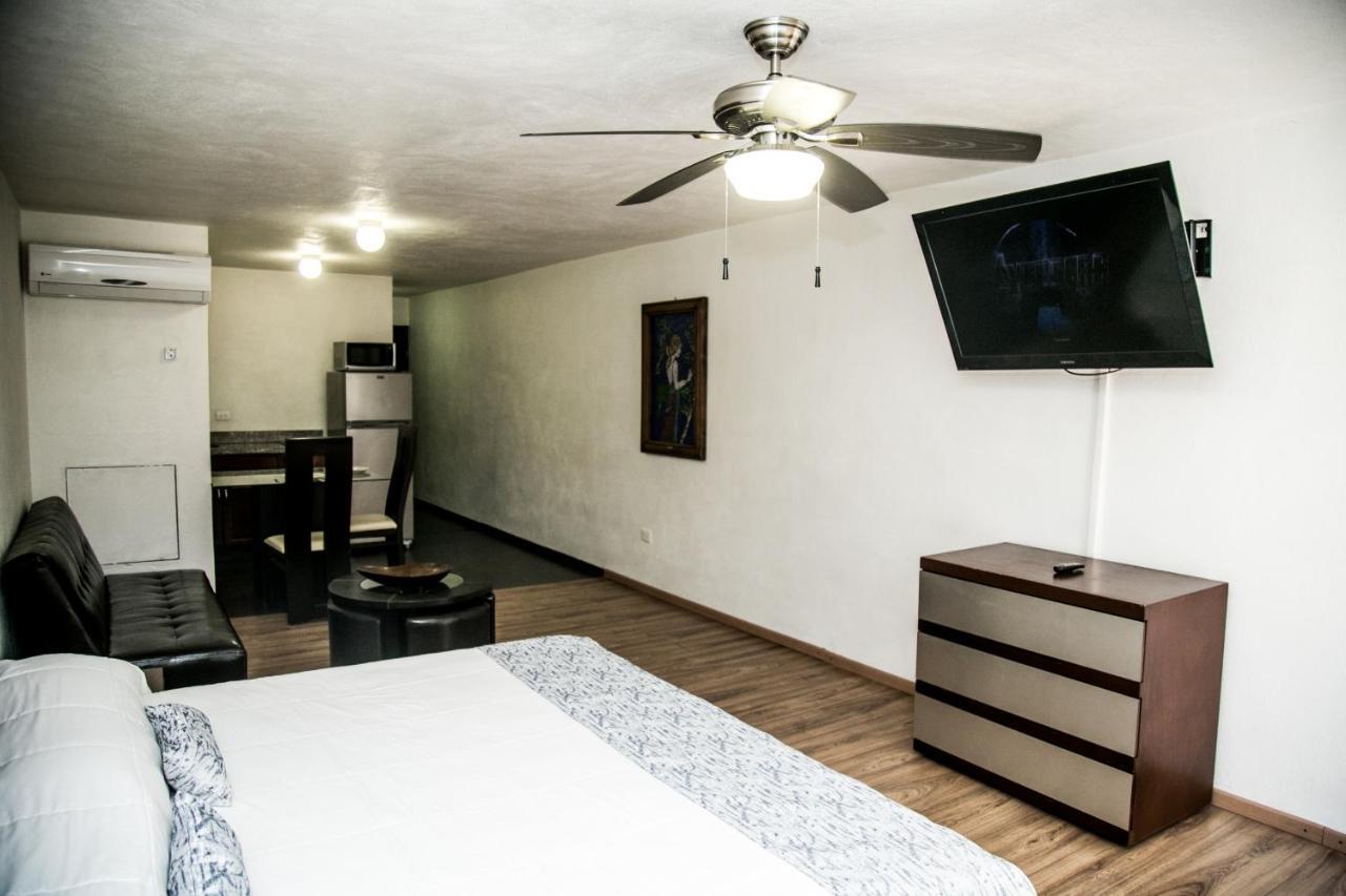 Booking Dioh Monterrey Bagian luar foto