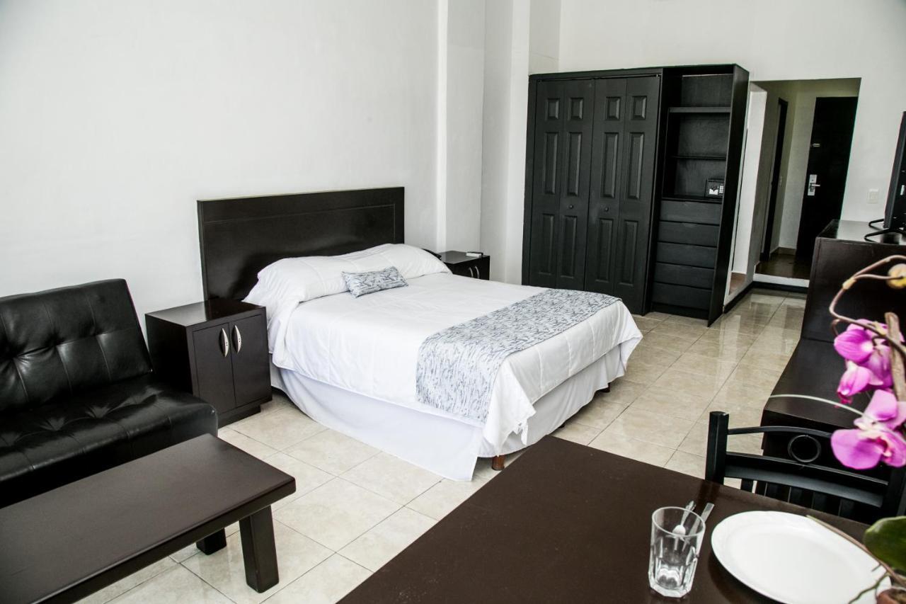 Booking Dioh Hotel Monterrey Bagian luar foto